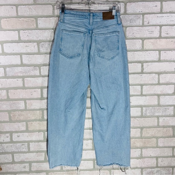 Madewell The Curvy Vintage Wide Leg Crop Raw Hem Ward Wash Jeans Size 25 - Picture 7 of 12